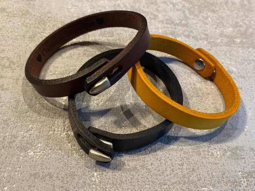 Personalised Leather Bracelet / Premium Engraved Triangular Clasp Leather Bracelet / Handmade Unisex Bracelet / Anniversary Gift for Him
